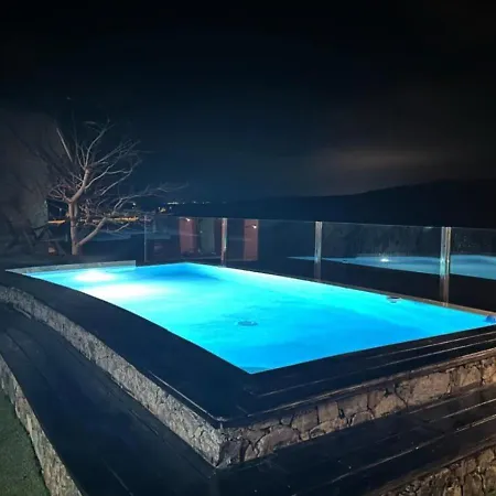 Infinity Geria טרחלחו