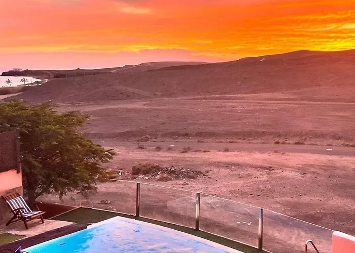 Infinity Geria Willa *