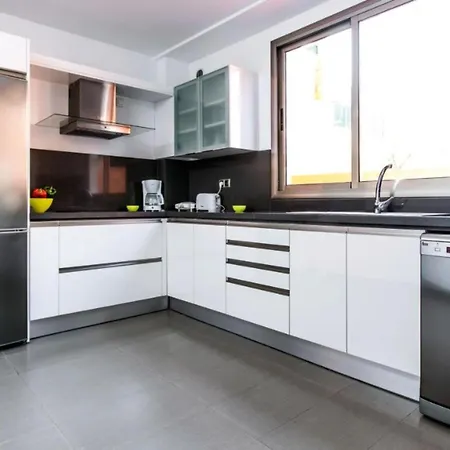 Infinity Geria فيلة